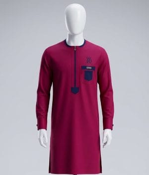 Tunique homme chic moderne bordeaux | Royal Design Tunique homme chic moderne de couleur bordeaux et bleu marine avec logo de la marque Royal Design sur mannequin.