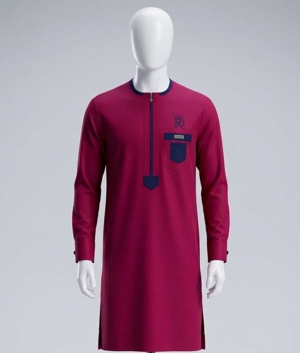 Tunique homme chic moderne de couleur bordeaux et bleu marine avec logo de la marque Royal Design sur mannequin.